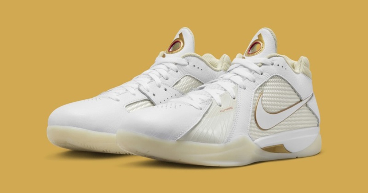 A gilrs nike KD 3 "White Gold" Dropping Soon